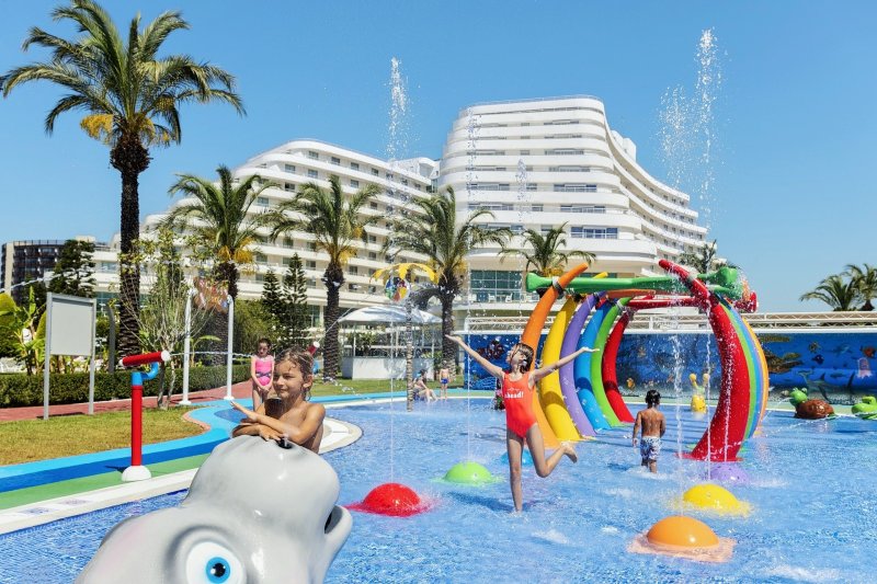 Antalya utazás Miracle Resort