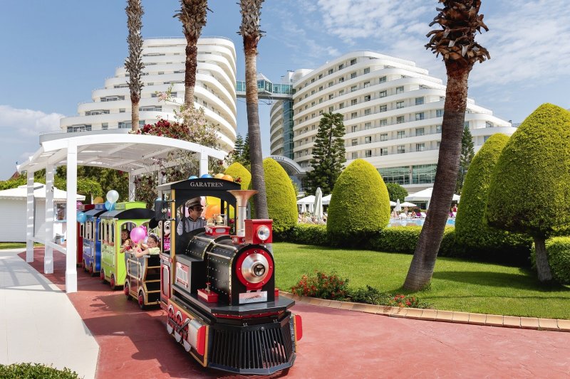 Antalya utazás Miracle Resort