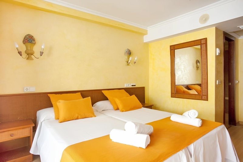 Mallorca utazás Mix Peymar