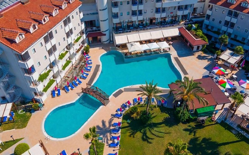 Monachus Hotel & Spa Side