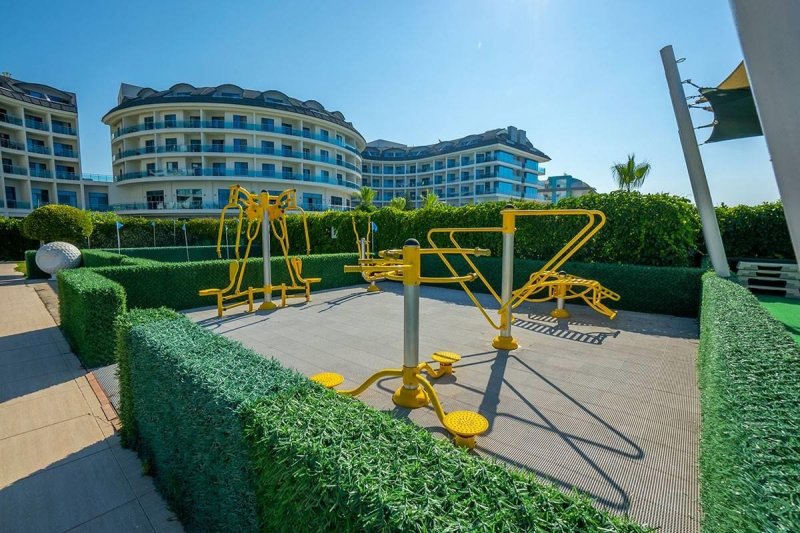 Monachus Hotel & Spa Side
