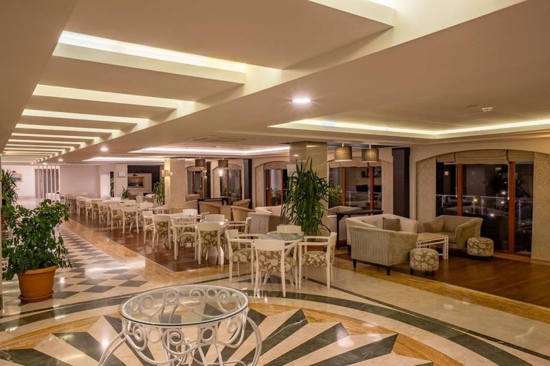 Monachus Hotel & Spa Side