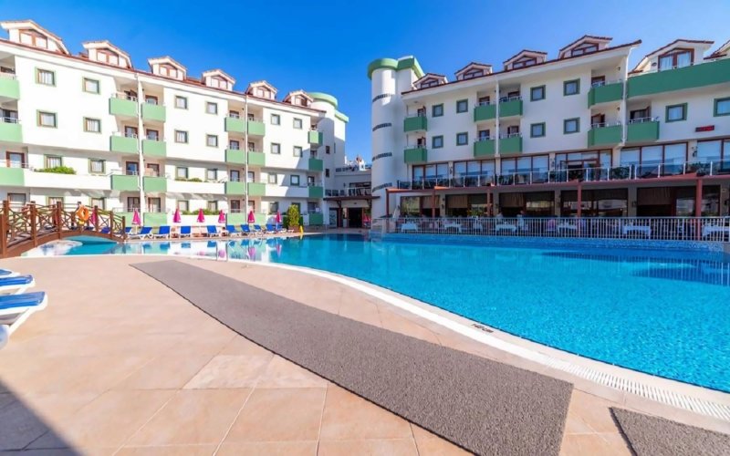 Monachus Hotel & Spa Side