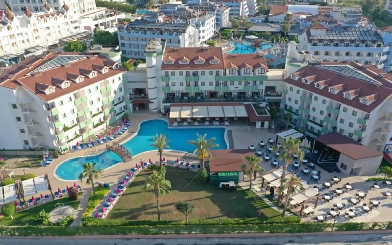 Monachus Hotel & Spa Side