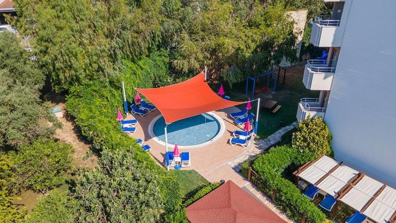 Monachus Hotel & Spa Side