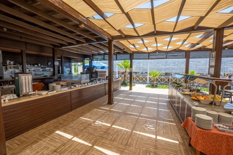 Monachus Hotel & Spa Side