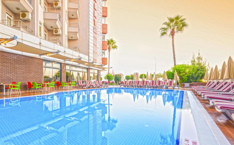 Alanya utazás Monart City