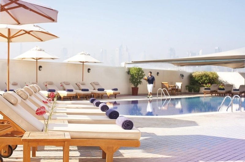 Dubai utazás Mövenpick Hotel Apartments Bur Dubai