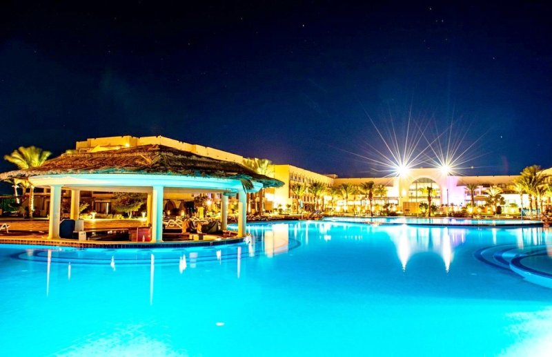 Hurghada utazás Mövenpick Resort Soma Bay