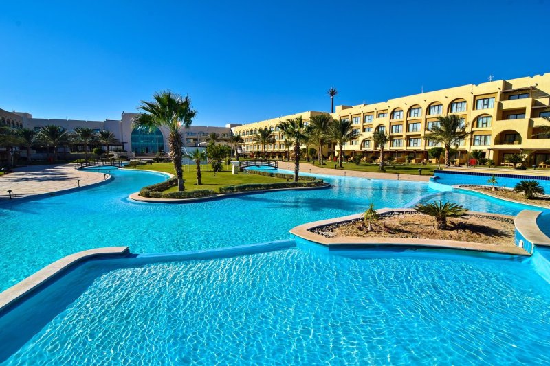 Hurghada utazás Mövenpick Resort Soma Bay