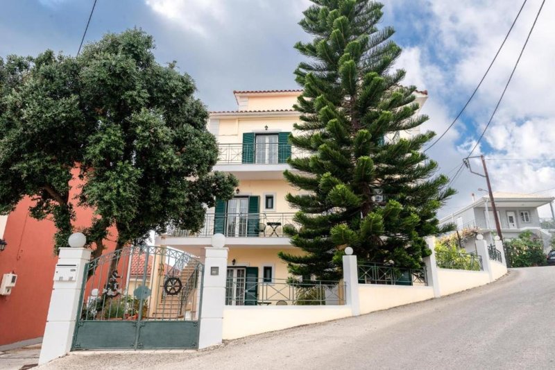 Kefalónia utazás Naftilos