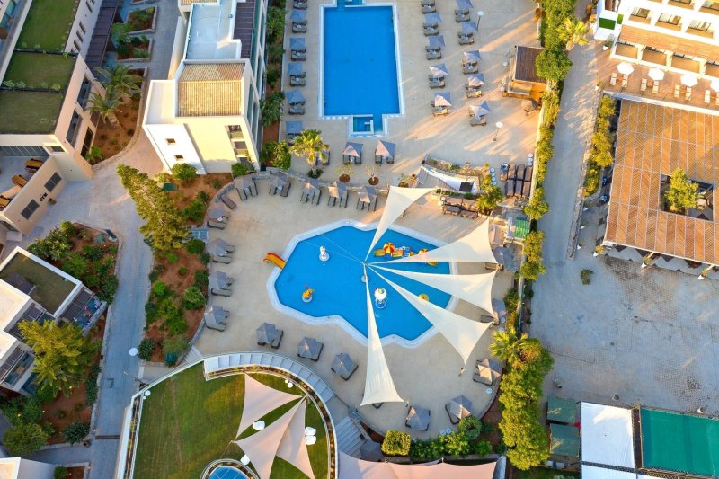 Kréta Hersonissos utazás Nana Golden Beach