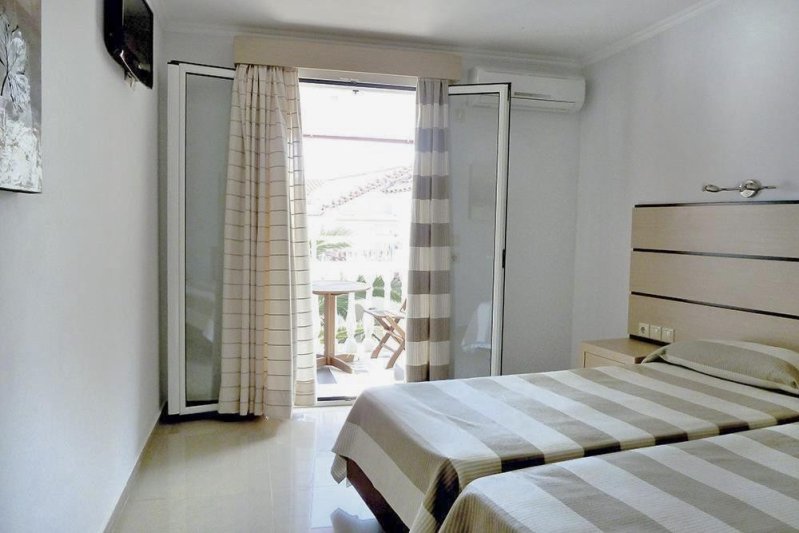 Zakynthos Laganas utazás Natalie Hotel