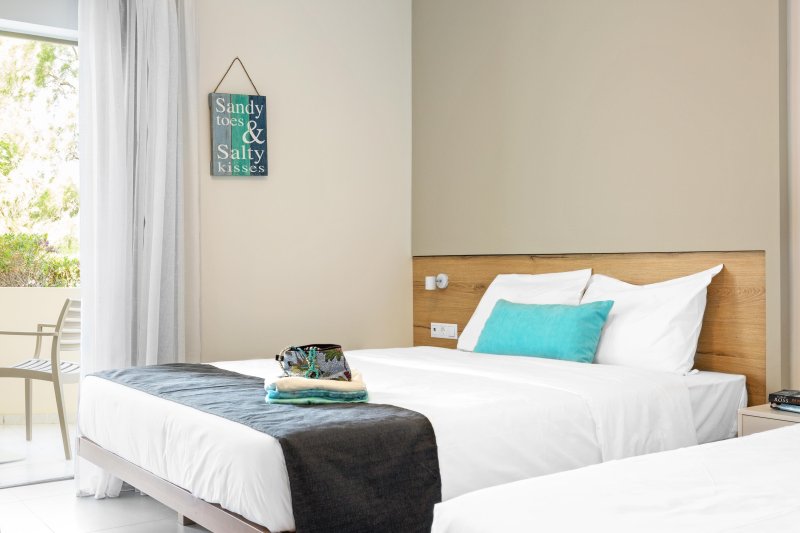 Superior szoba oldalról tengerre néző kilátással