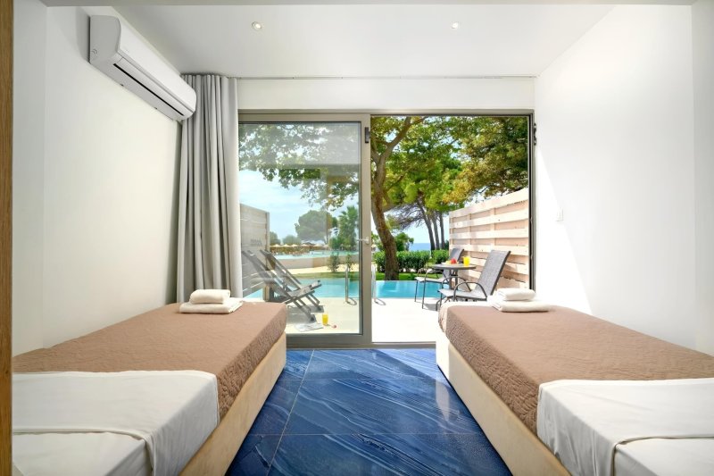 Lefkada-sziget utazás Ninos Grand Beach Hotel & Resort