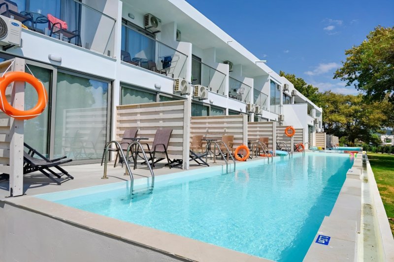 Lefkada-sziget utazás Ninos Grand Beach Hotel & Resort