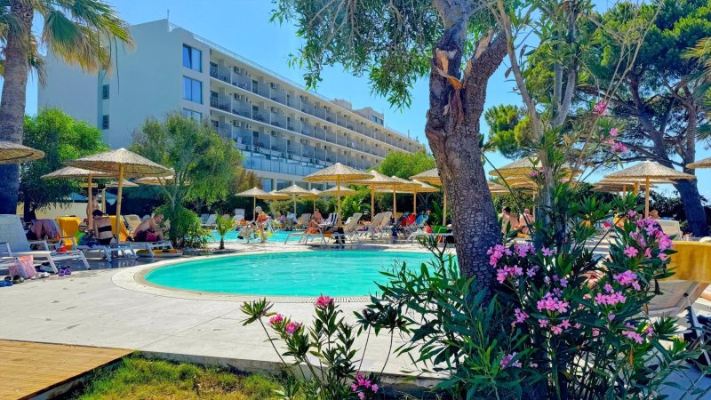 Ninos Grand Beach Hotel & Resort Lefkada-sziget