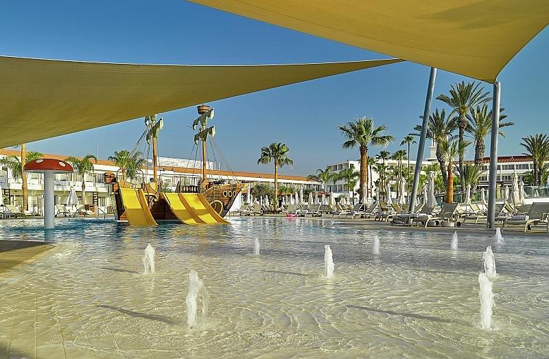 Olympic Lagoon Resort Dél-Ciprus