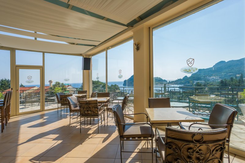 Korfu utazás Paleo Art Nouveau 