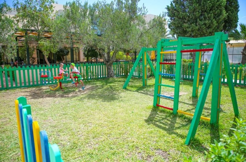 Monastir utazás Palm Beach Skanes