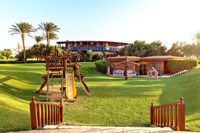 Hurghada utazás Palm Royale Soma Bay