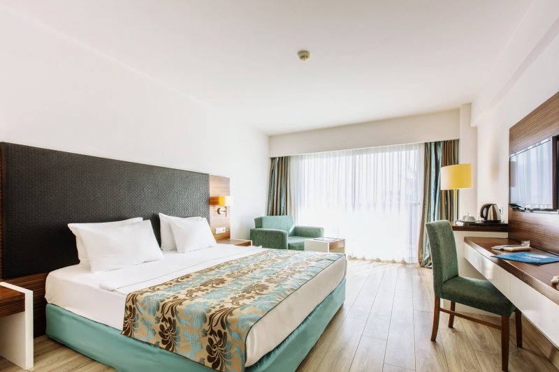 Kusadasi utazás Palm Wings Beach Resort & Spa