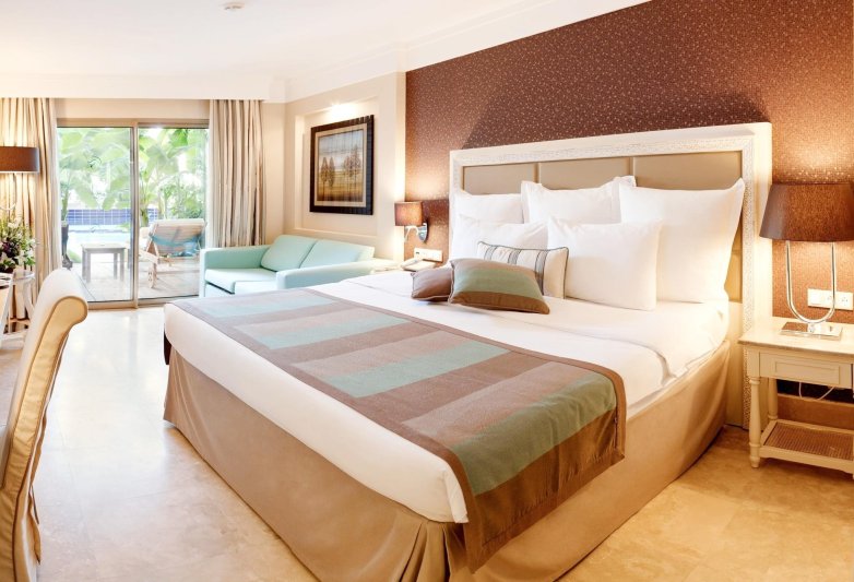 Kétágyas szoba - úszómedencés kijárattal