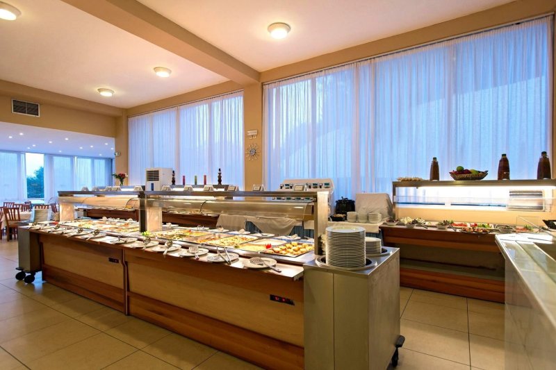 Korfu utazás Panorama Sidari