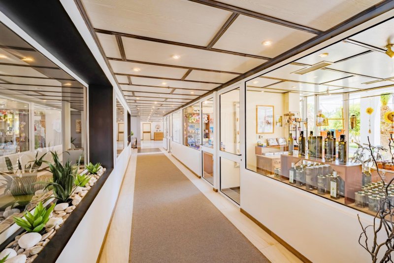 Peloponnészoszi-félsziget utazás Pavlina Beach