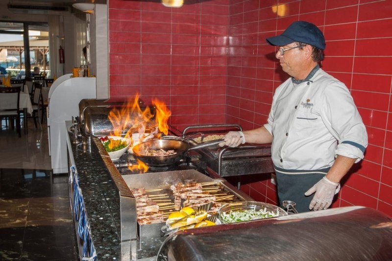 Kréta Rethymno utazás Pearl Beach Crete