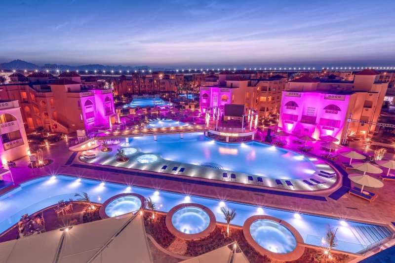 Hurghada utazás Pickalbatros Aqua Blu