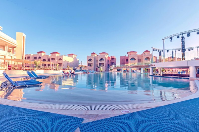Hurghada utazás Pickalbatros Aqua Blu