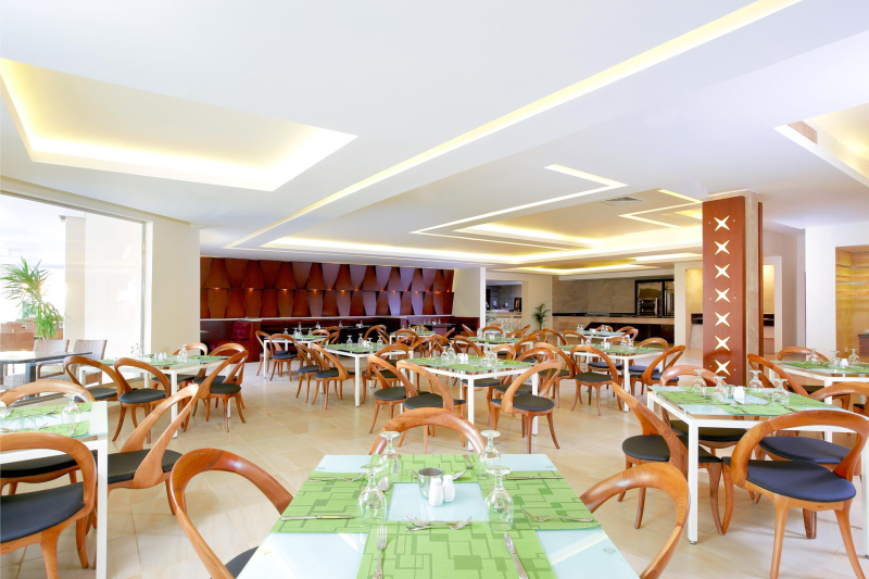 Hurghada utazás Pickalbatros Aqua Vista