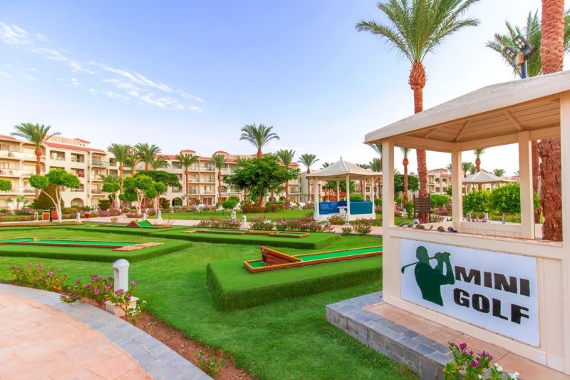 Hurghada utazás Pickalbatros Dana Beach Resort