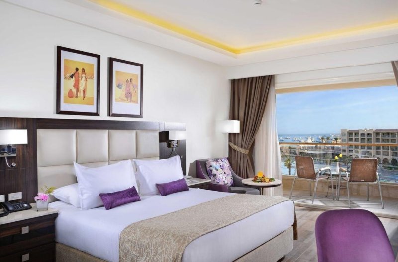 Hurghada utazás Pickalbatros White Beach Resort