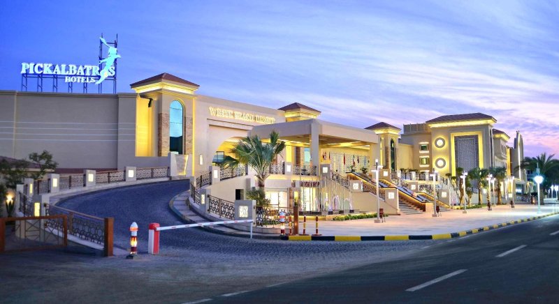 Hurghada utazás Pickalbatros White Beach Resort