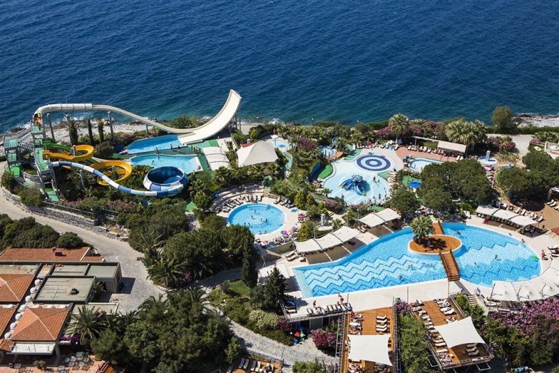 Kusadasi utazás Pine Bay Holiday Resort