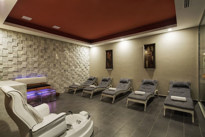 Kusadasi utazás Pine Bay Holiday Resort