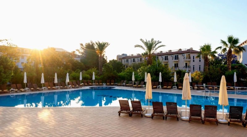 Kemer utazás Pine House