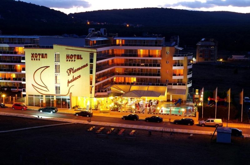 Napospart utazás Plamena Palace