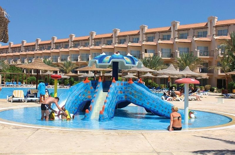 Hurghada utazás Pyramisa Beach Resort Sahl Hasheesh