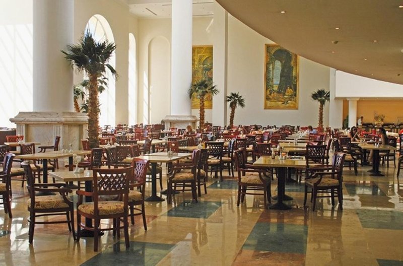 Hurghada utazás Pyramisa Beach Resort Sahl Hasheesh