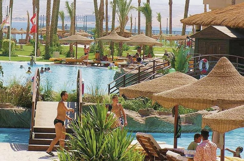 Hurghada utazás Pyramisa Beach Resort Sahl Hasheesh