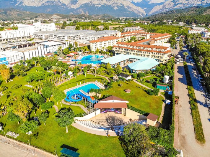 Kemer utazás Queens Park Le Jardin