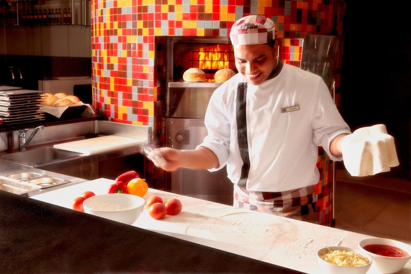 Dubai utazás Radisson Blu Hotel Barsha Heights ex.: Media Rotana