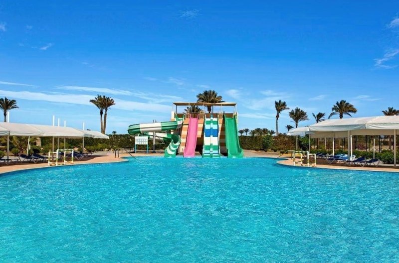 Marsa Alam utazás Radisson Marina Resort Port Ghalib