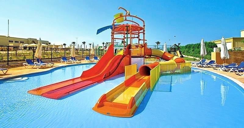 Marsa Alam utazás Radisson Marina Resort Port Ghalib