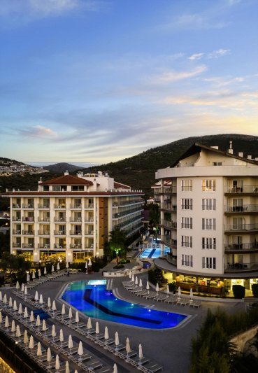 Kusadasi utazás Ramada Hotel & Suites Kusadasi