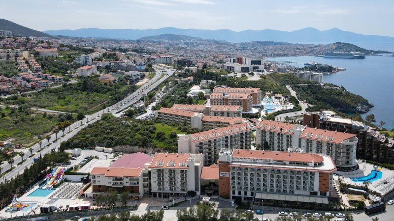 Kusadasi utazás Ramada Hotel & Suites Kusadasi