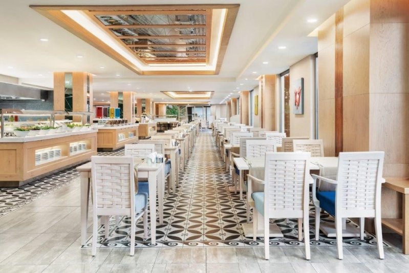 Kusadasi utazás Ramada Hotel & Suites Kusadasi